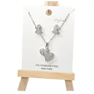 Silver double heart rhinestone necklace